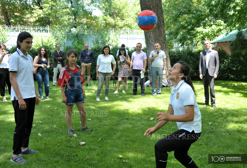 Les femmes et le football