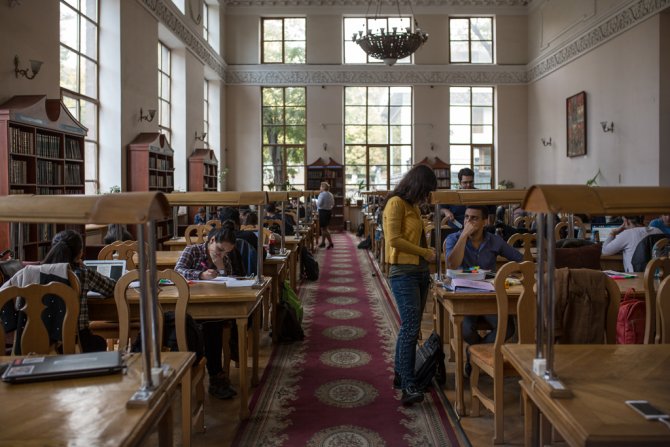 Un voyage dans les bibliothèques oubliées de l’Arménie