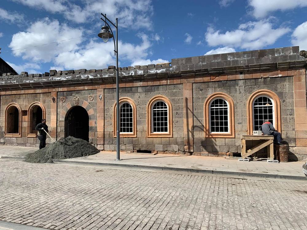 La capitale culturelle arménienne en pleine reconstruction