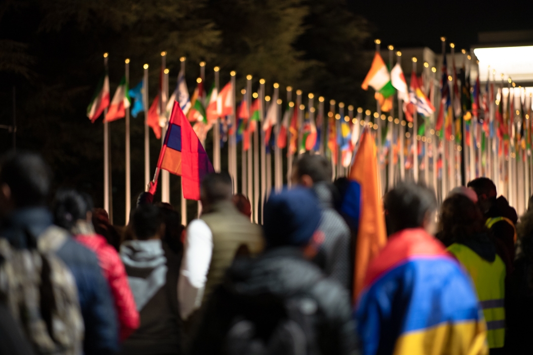 Diverses communautés rassemblées devant le siège d’ONU au Genève