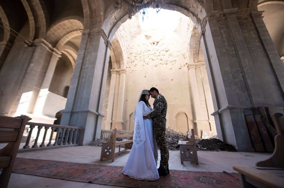 Des courageuses jeunes femmes d’Artsakh et du mariage en pleine guerre