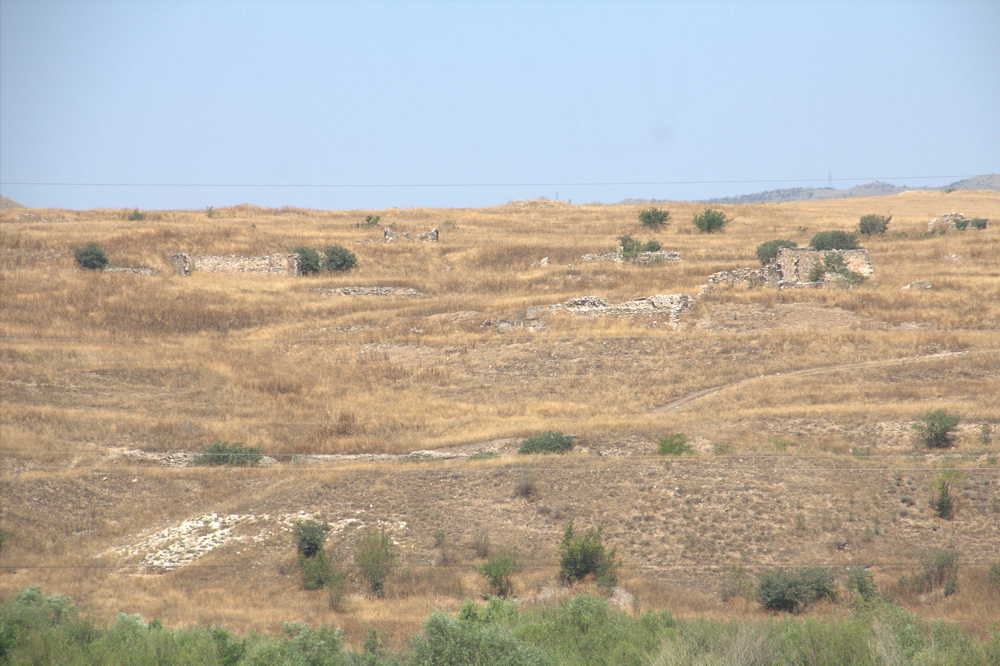 Les murs de pierre de Sofolu