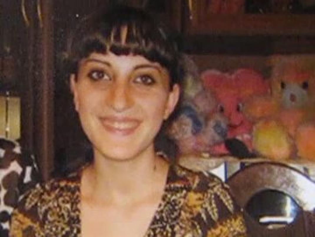 Zaruhi Petrosyan, âgée de 20 ans, est décédée à Erevan le 1er octobre 2010des coups violents de son mari et de sa belle-mère