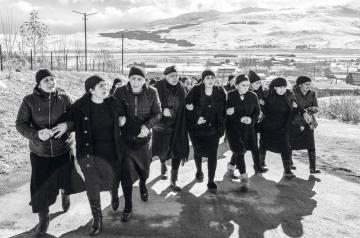 © Demir Sönmez - Funérailles dun soldat yézidi, Têmûr Kotoyan, 18 ans, originaire du village de Sangyar en Arménie