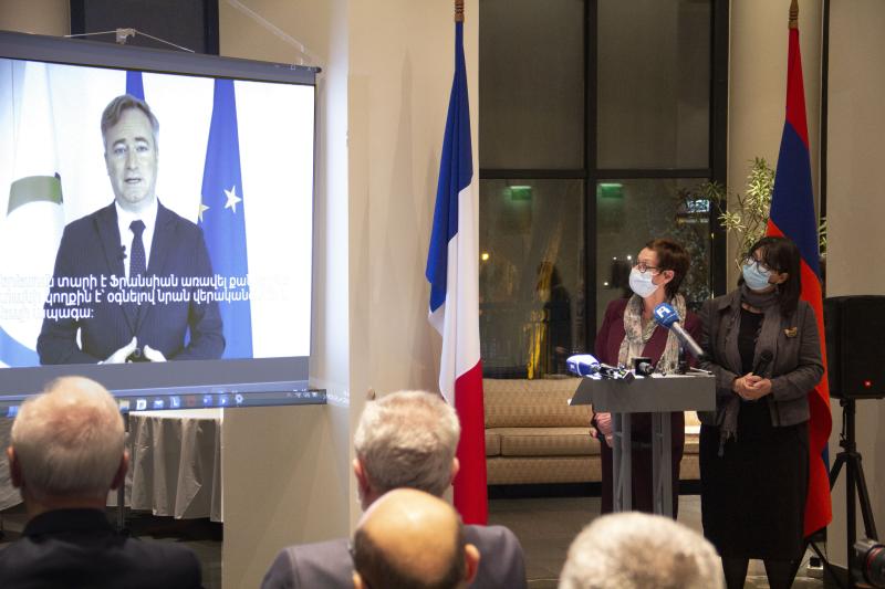 © Olivier Merlet - Intervention vidéo transmise de Jean-Baptiste Lemoyne, ministre délégué chargé du tourisme; des Français de l'étranger, de la francophonie et des petites et moyennes entreprises