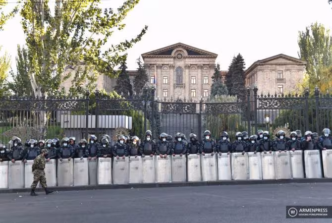 Le parlement arménien adopte le projet de l'opposition sur la levée de la loi martiale dans le pays