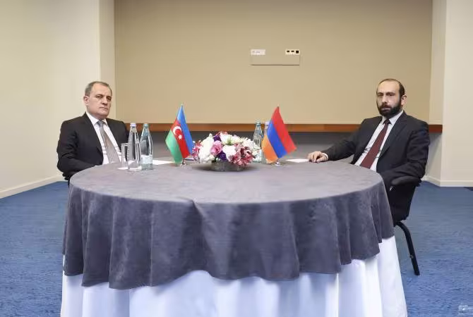La Russie est prête à organiser une nouvelle réunion des ministres des Affaires étrangères arménien et azerbaïdjanais