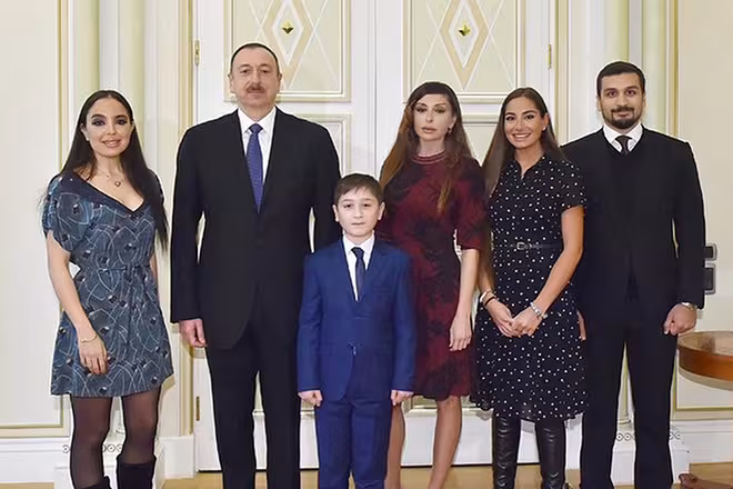 Les relations avec Israël ont toujours été plus importantes pour la famille Aliyev que l'Islam - Uzi Arad, officier du Mossad