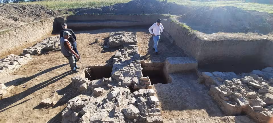 Découverte des traces du palais à colonnes de l'ancienne capitale arménienne, fondée sur les conseils d'Hannibal