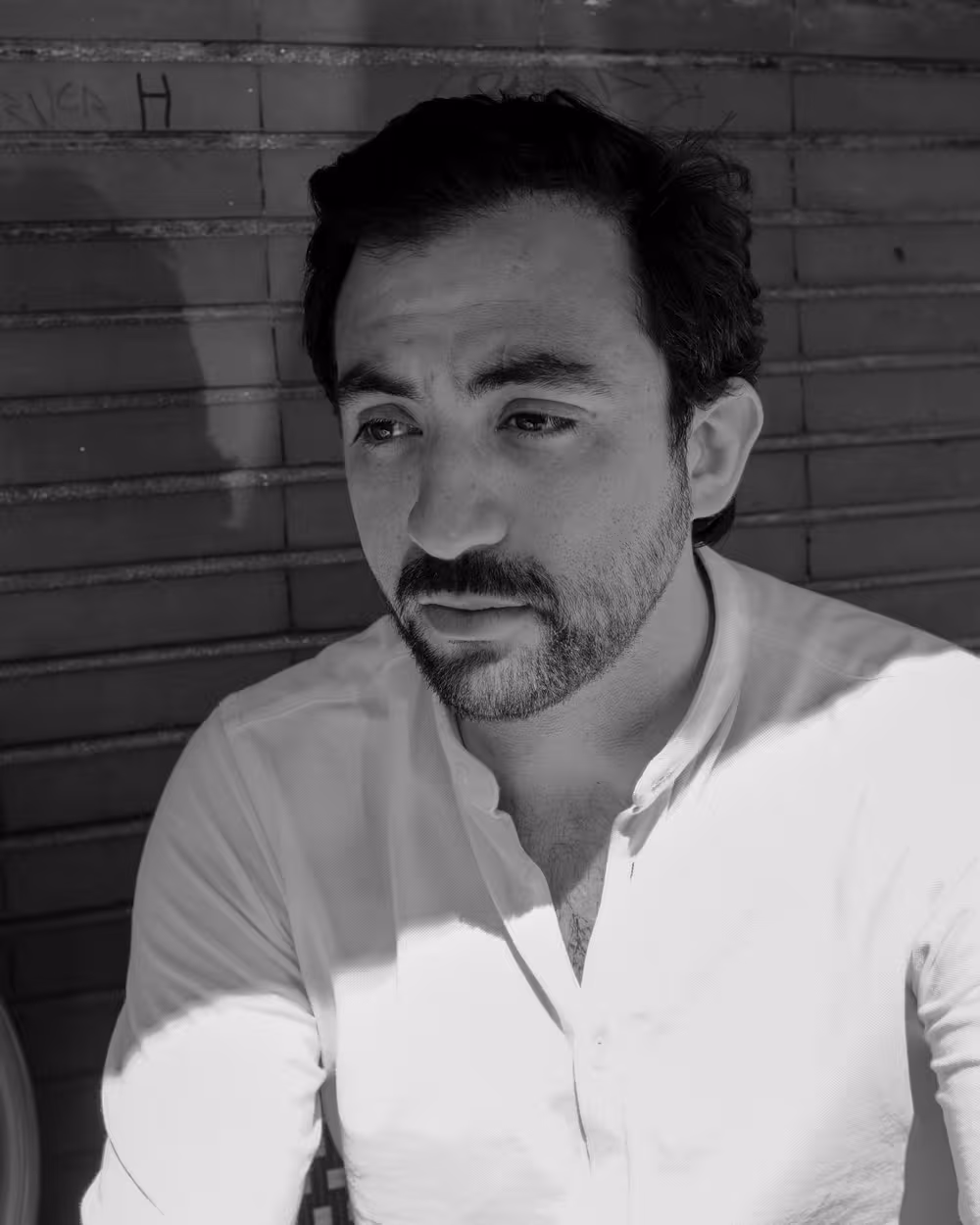 Alexis Pazoumian : l’artiste qui capte les communautés à la marge des sociétés. 