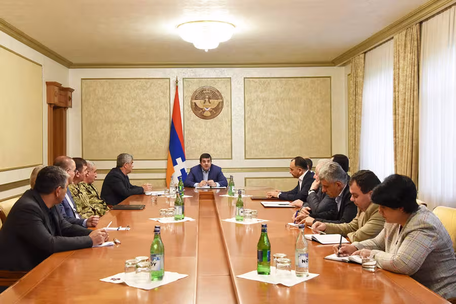 Stepanakert juge inacceptable la déclaration de Charles Michel sur le Karabakh