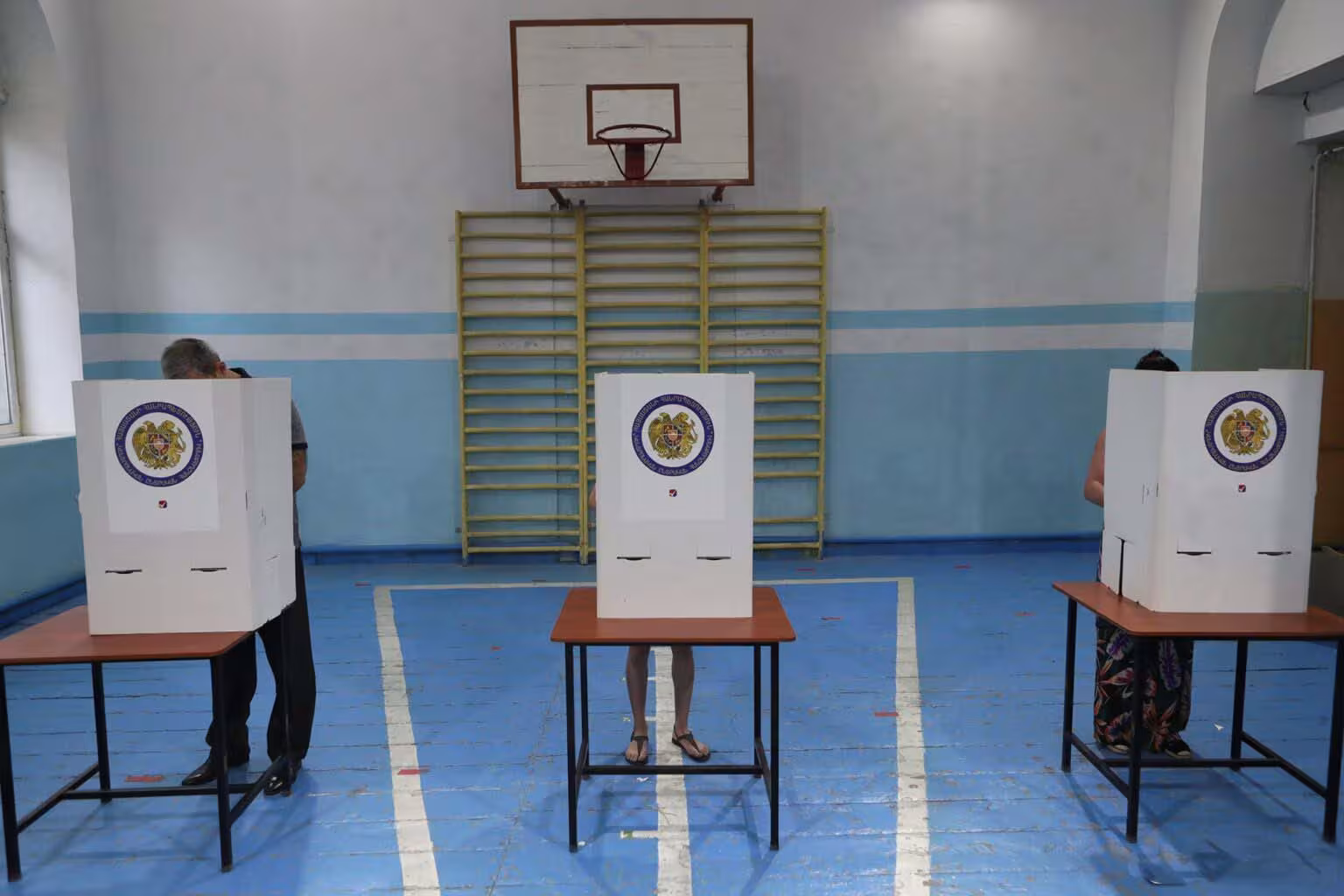 Élections municipales anticipées : le verre à moitié vide du Contrat civil