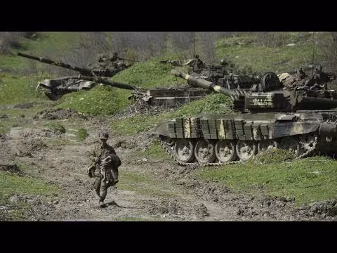 Le ministère de la Défense azerbaïdjanais a promis de défaire l'Arménie et s'est opposé aux pourparlers
