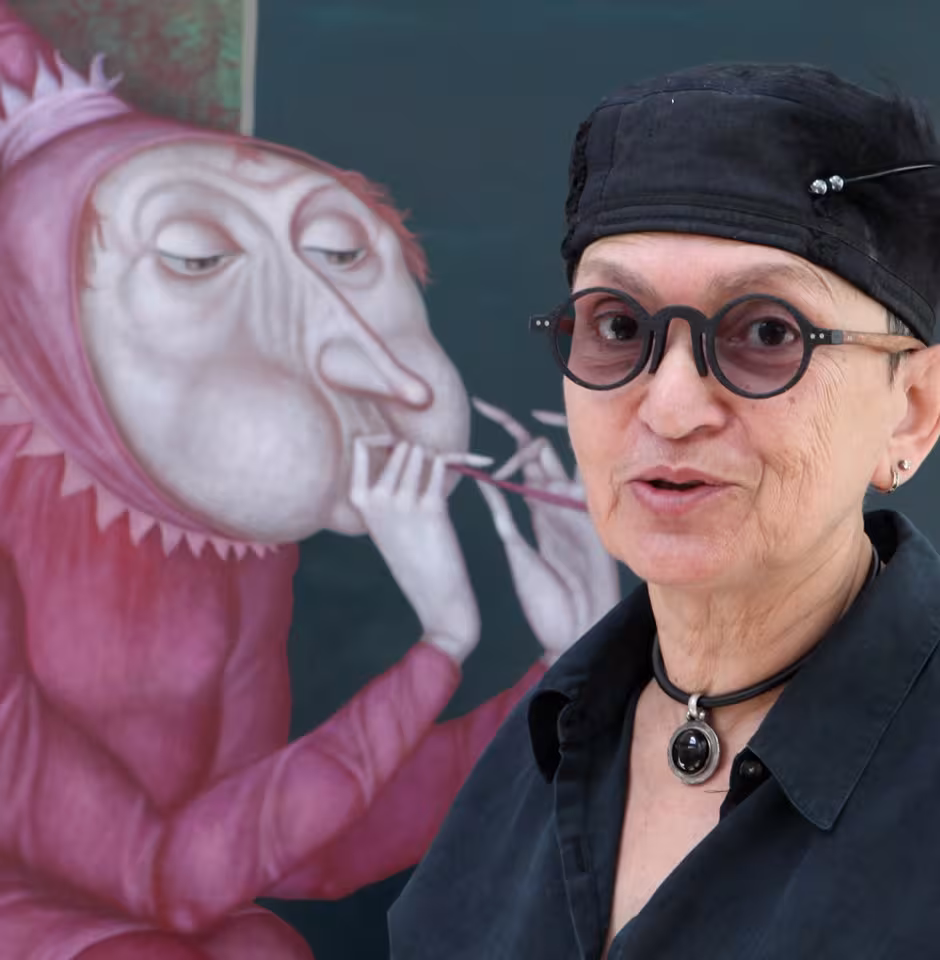 Formidable et discrète magicienne, Evgenia Saré expose à Erevan