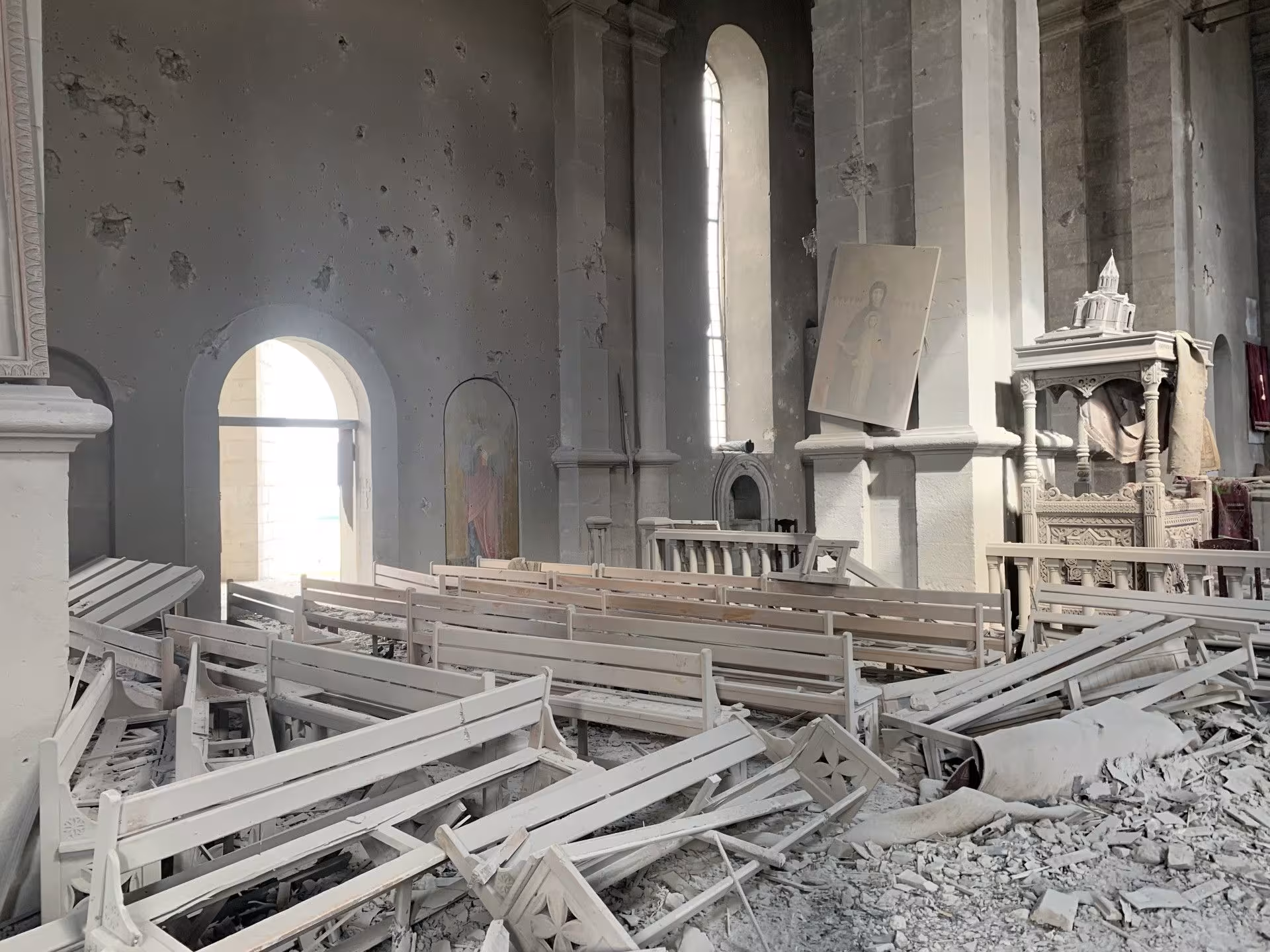Le président de l'Union des architectes d'Azerbaïdjan suggère de détruire toutes les églises arméniennes de l’Artsakh