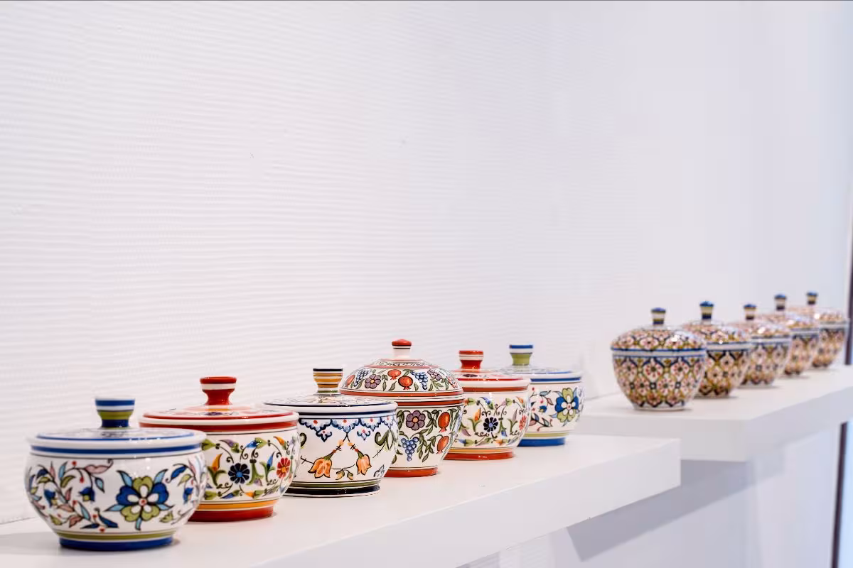 Les céramiques de Gumri en exposition-vente à Décines