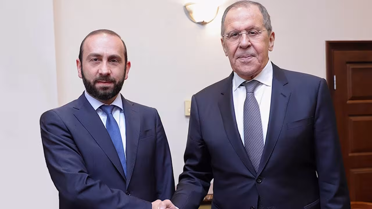 Quels seront les sujets abordés par les ministres des Affaires étrangères de la
			Russie et de l'Arménie?