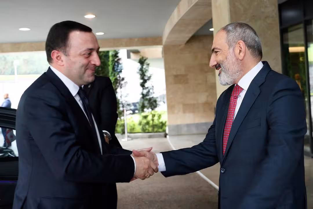 Rencontre Garibashvili - Pashinyan à Dilijan