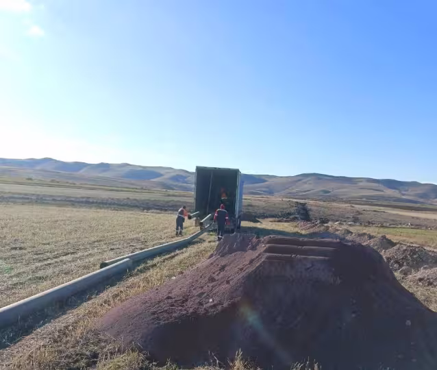 Reconstruction de la conduite d'eau de 2 500 mètres reliant Hayrenyats à Haykasar