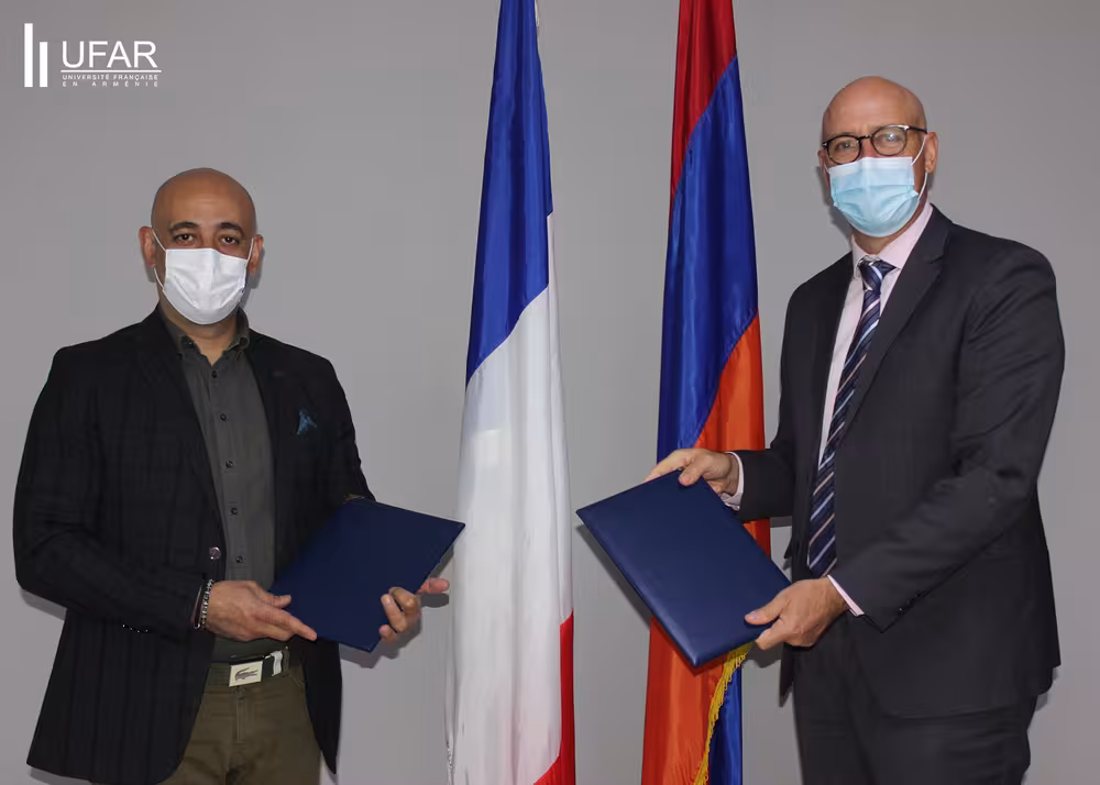 4 000 000 AMD à la Fondation d'Assurance des militaires 1000+